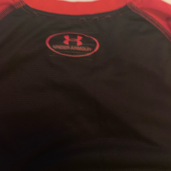 Under Armour - Picture 3 of 3